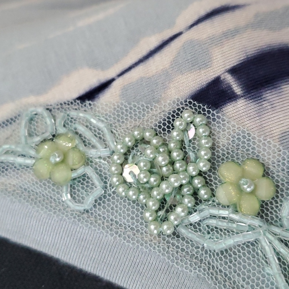 Tunic - Picture 7 of 9